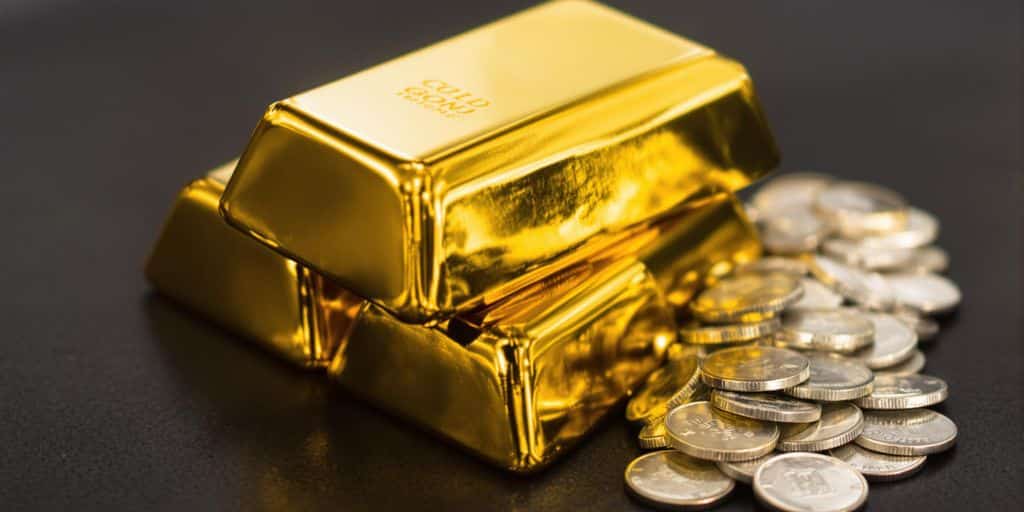 Lingots d'or et pièces d'argent