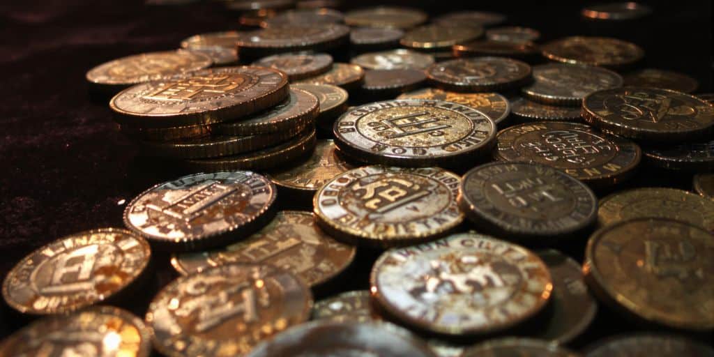 Pièces anciennes variées