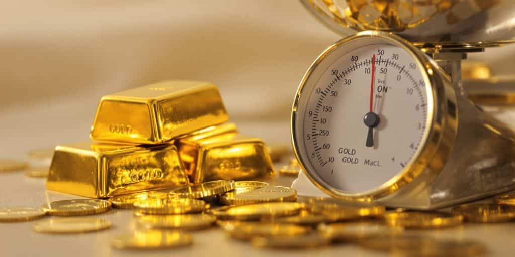 Balance de précision, lingots d'or et pièces d'or