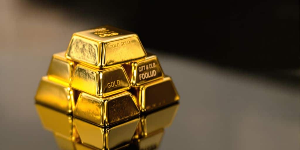 Mini lingots d'or empilés