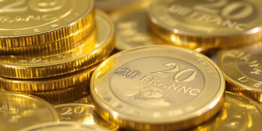 Pièces d'or suisses de 20 francs scintillant.